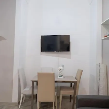 La Casa Di Lucia By Dimorra Apartment Naples